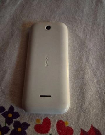 nokia-225-volny-biela-v-dobrom-stave-plne-funkcna-bez-nabija-big-1