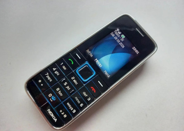 nokia-3500classic-komplet-s-krabicou-big-0