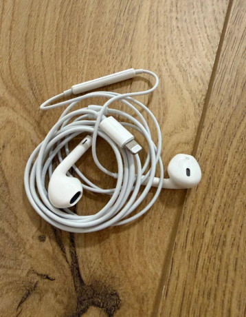 apple-earpods-sluchadla-big-0