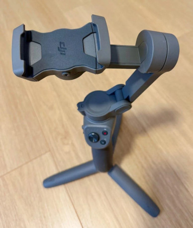 predam-stabilizator-dji-osmo-mobile-3-skvely-stav-big-0