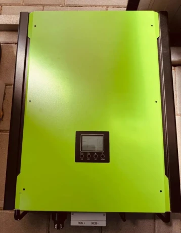 hybridny-menic-infinisolar-10kw-big-0