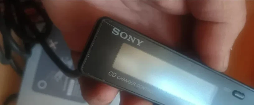 ovladac-cd-menica-sony-big-3