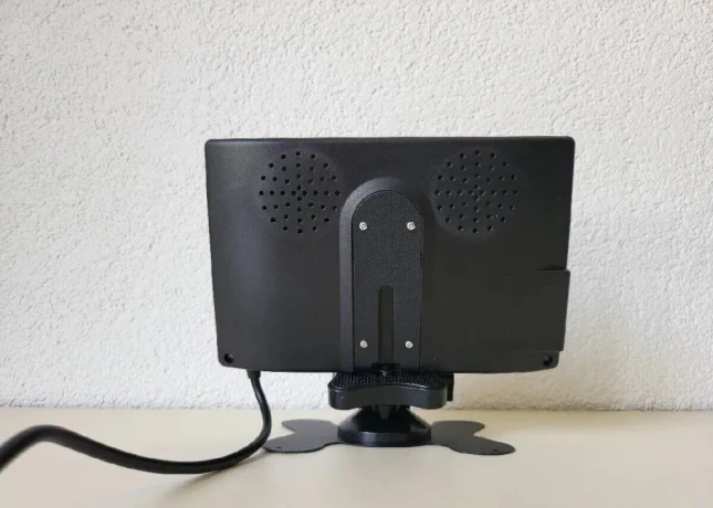 parkovaci-system-lcdkamera-78-600-big-1