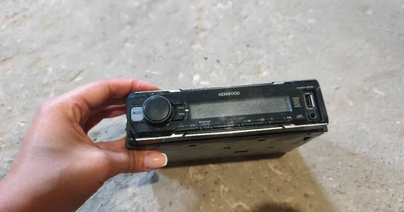 kenwood-kmm-123y-big-1