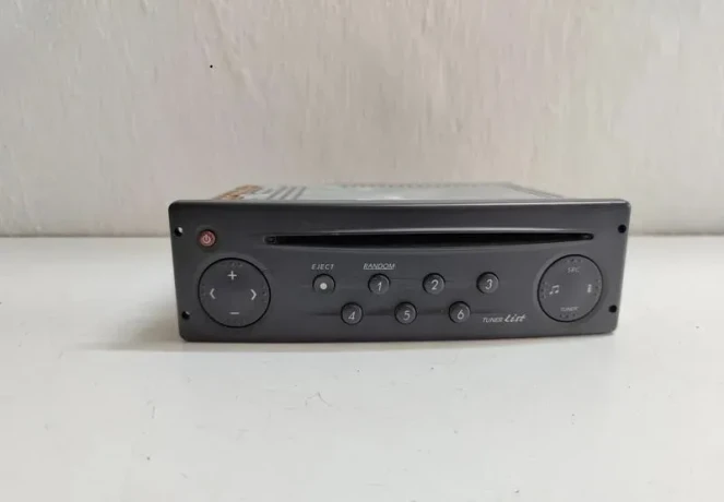 autoradio-renault-laguna2-22dc279-62z-40eur-big-0
