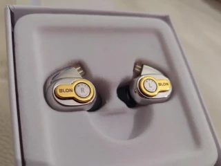 sluchadla-blon-bl-05-iems