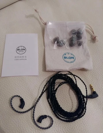 sluchadla-blon-bl-05-iems-big-3
