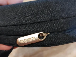 puzdro-na-sluchadla-sony-10-euro