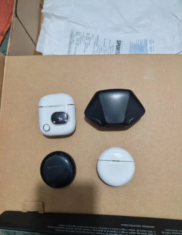 4x-bluetooth-sluchadla-big-1