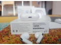 airpods-4-small-2