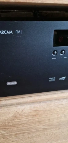 zosilovac-arcam-avr-400-71-big-0