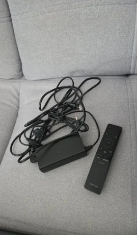 predam-soundbar-samsung-hw-r550-big-1