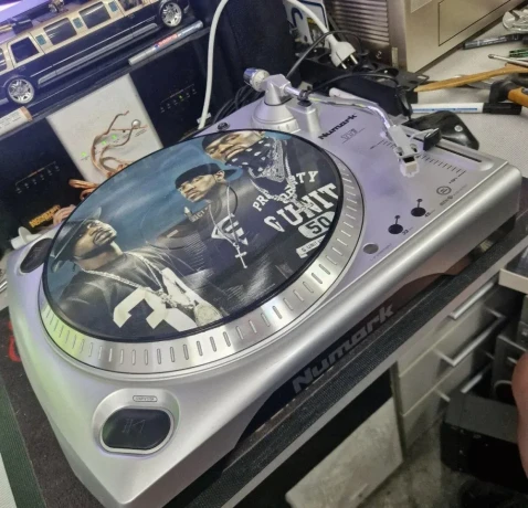 numark-tt-usbdj-gramo-big-2
