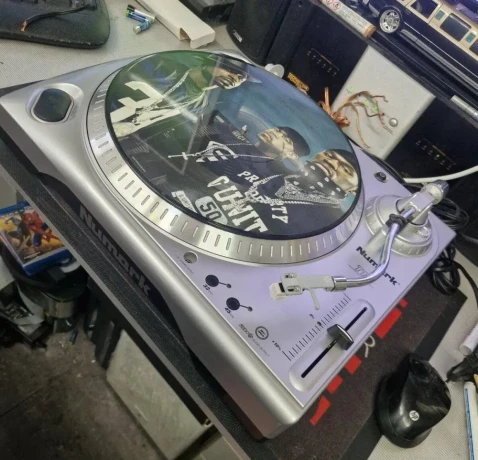 numark-tt-usbdj-gramo-big-3