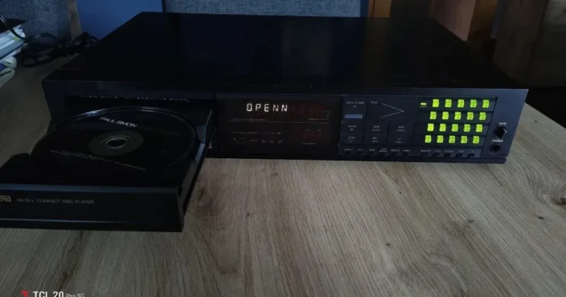 kyocera-da-9cx-big-4