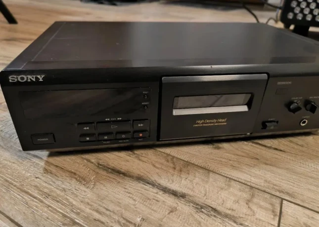 sony-deck-tc-big-0