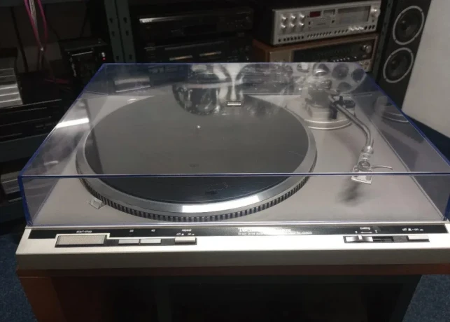technics-sl-q303-big-0