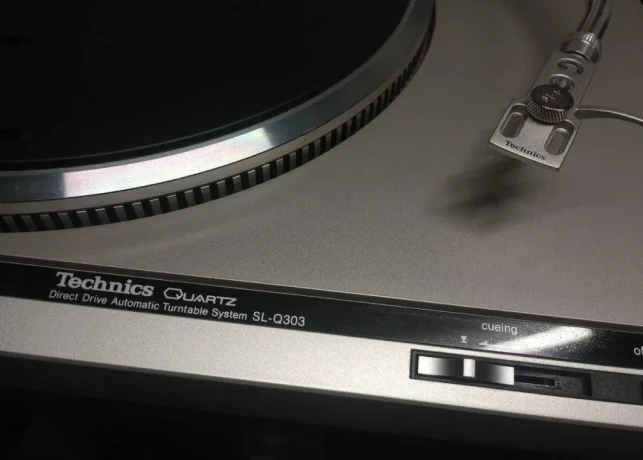 technics-sl-q303-big-3
