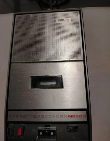 philips-n2202-kazetovy-rekorder-55-rocny-plne-funkcny-big-0