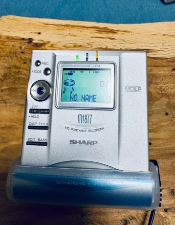 minidisc-prehravacrekorder-sharp-md-mt877hs-big-1