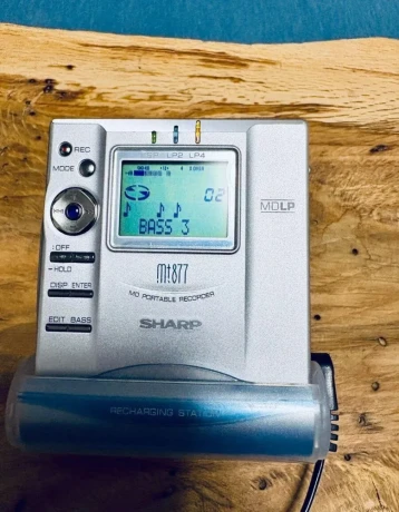 minidisc-prehravacrekorder-sharp-md-mt877hs-big-2