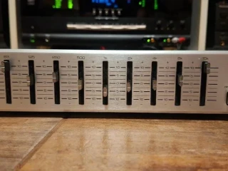 graficky-ekvalizer-micro-system-hi-fi