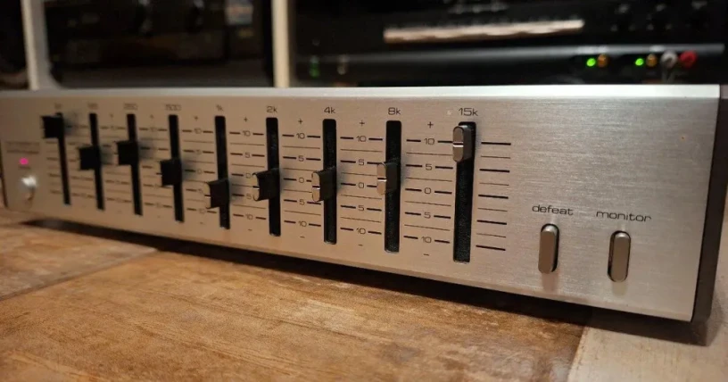 graficky-ekvalizer-micro-system-hi-fi-big-2