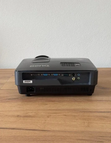 projektor-benq-big-2