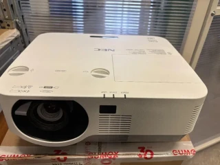 projektor-nec-np-p502w