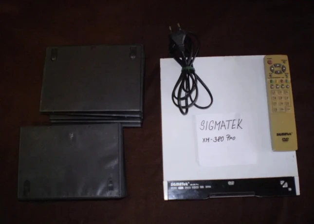 dvd-prehravac-sigmatek-xm-380-pro-filmy-big-0