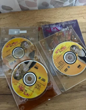 predam-dvd-sex-v-meste-kolekciu-big-2