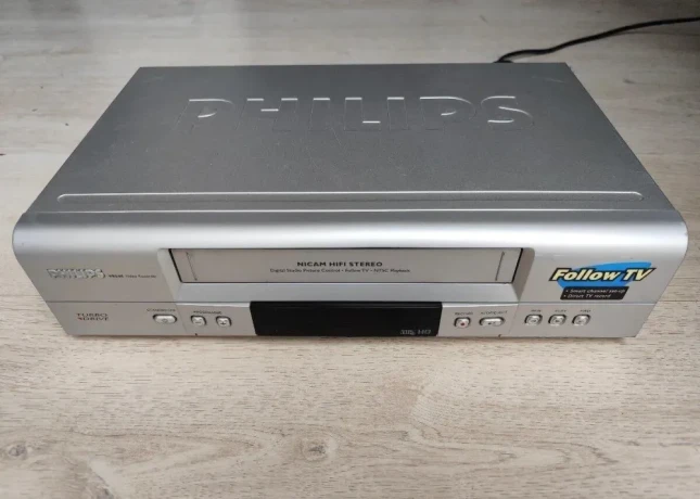 videorekorder-philips-vr540-6-hlavovy-big-0