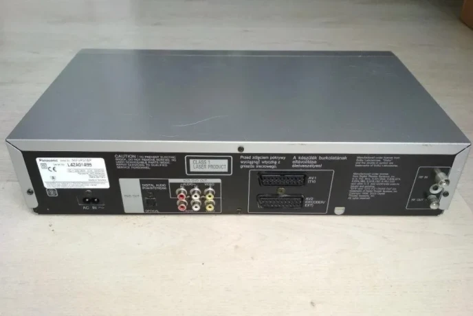 videorekorder-panasonic-nv-vp31-hi-fi-sqpb-big-4