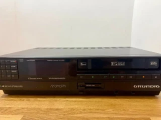 grundig-vs-380