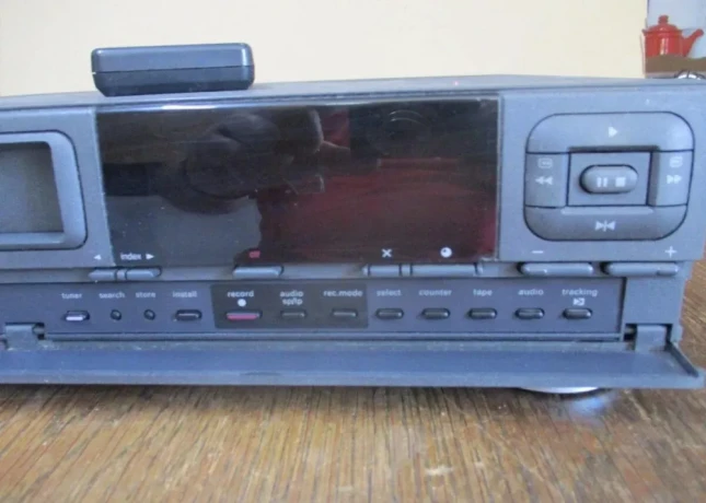 philips-vr-50202-hifi-stereo-vhs-big-4