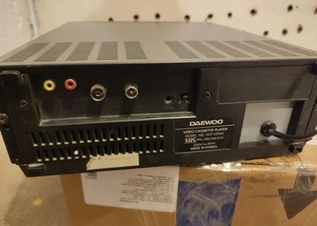 daewoo-vcp-12rad-vhs-video-prehravac-big-2