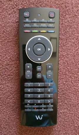 vu-qwerty-dialkovy-ovladac-big-0