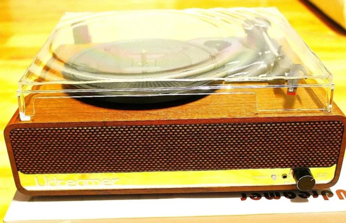 retro-gramofon-big-2