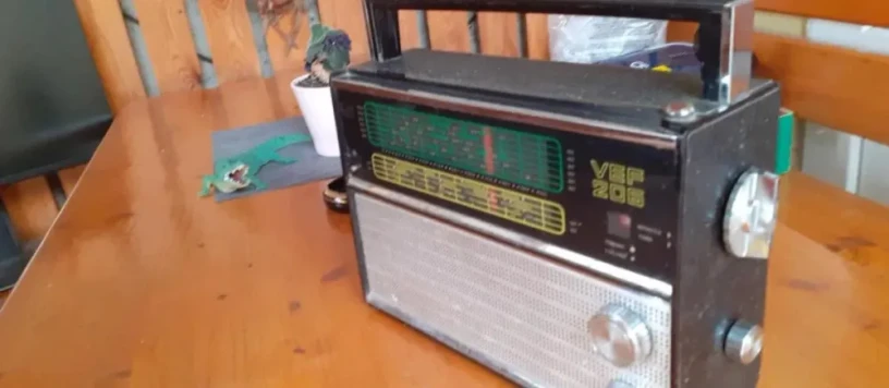 retro-radio-big-1