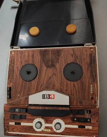 tesla-b4-big-0