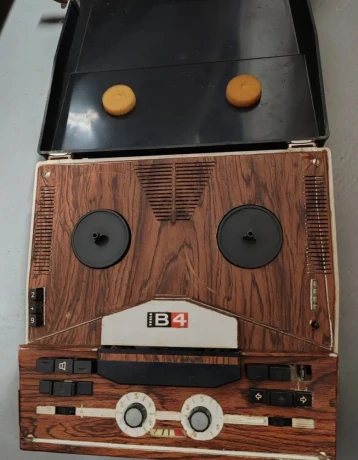 tesla-b4-big-1
