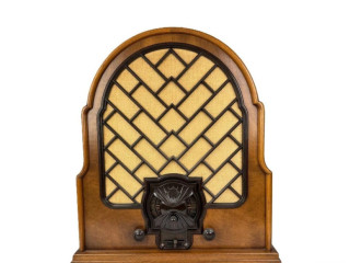 starozitne-radio-telefunken-340wl