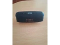 jbl-charge-5-small-1