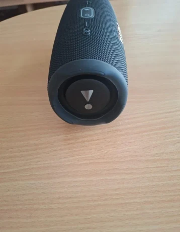 jbl-charge-5-big-4