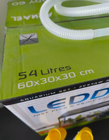 akvariovy-set-aquael-leddy-60l-big-1