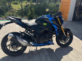 suzuki-gsx-s-750