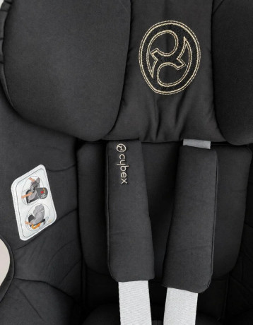 cybex-sirona-i-size-platinum-black-s-otocnou-zakladnou-big-4