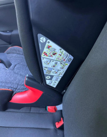 predam-autosedacku-britax-kidfix-ii-xp-sict-big-3
