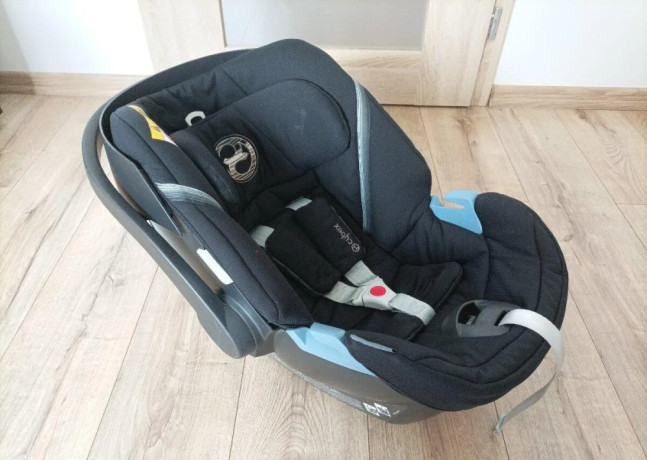 predam-autosedacku-vajicko-cybex-aton-5-big-2