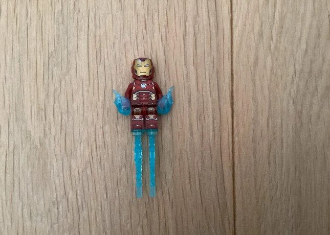 lego-minifigurka-marvel-iron-man-big-0